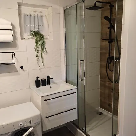 Na Hrobaczej - Jacuzzi&sauna * Międzybrodzie Bialskie